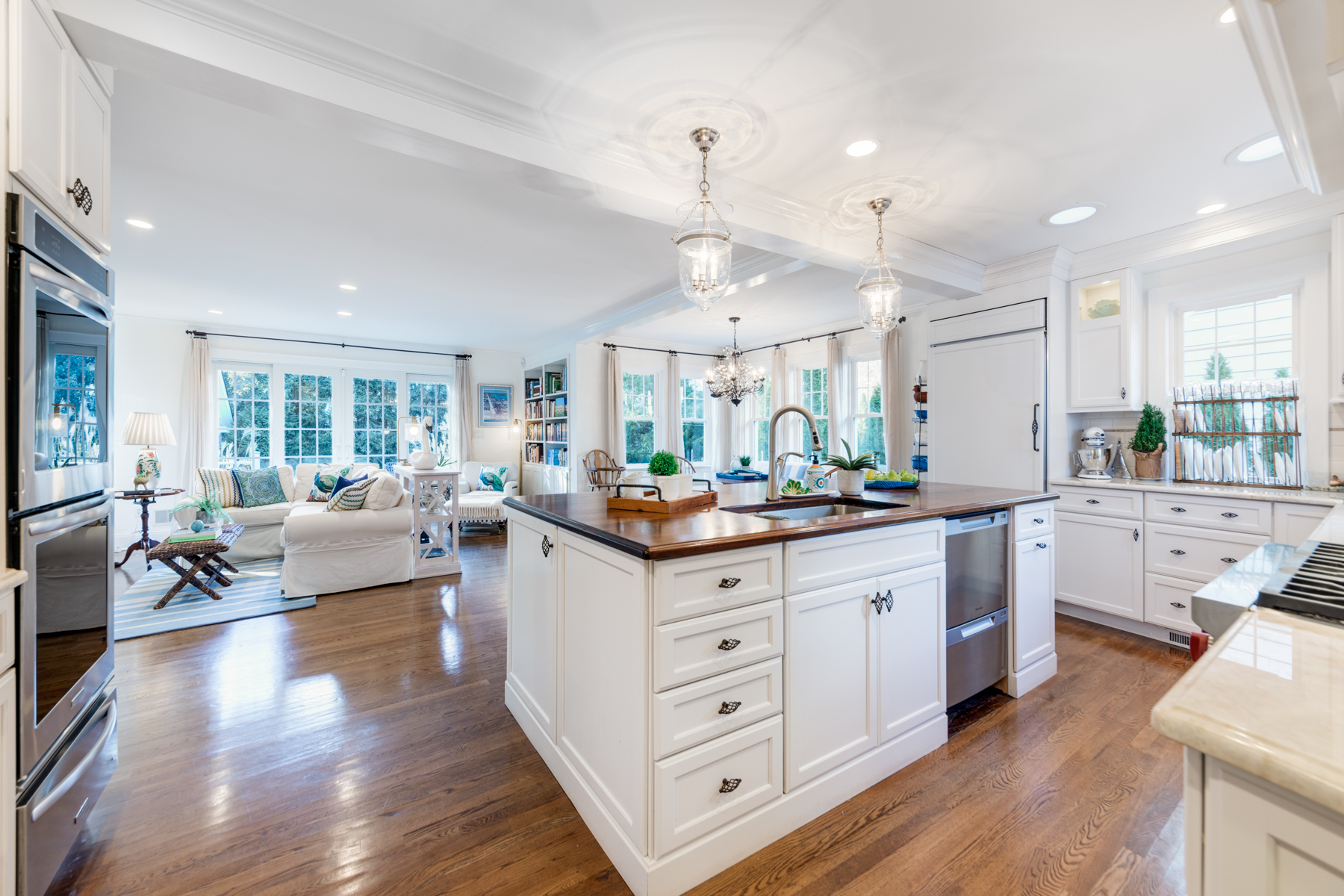 New Listing 41 Woodland Rd, Short Hills, NJ 07078 Sue Adler Team