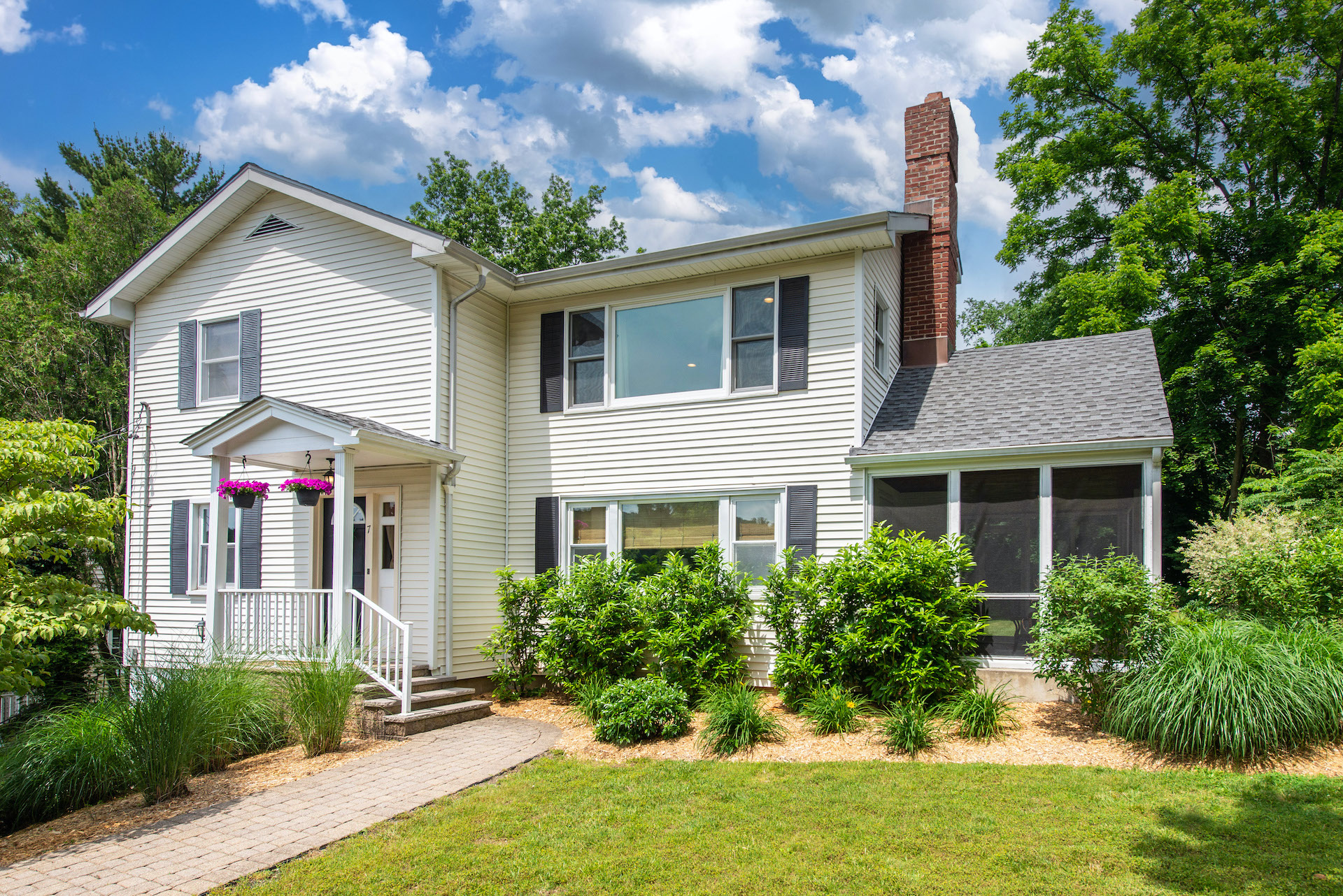 7 Linwood Terrace, Caldwell, NJ 07006 Sue Adler, Realtor