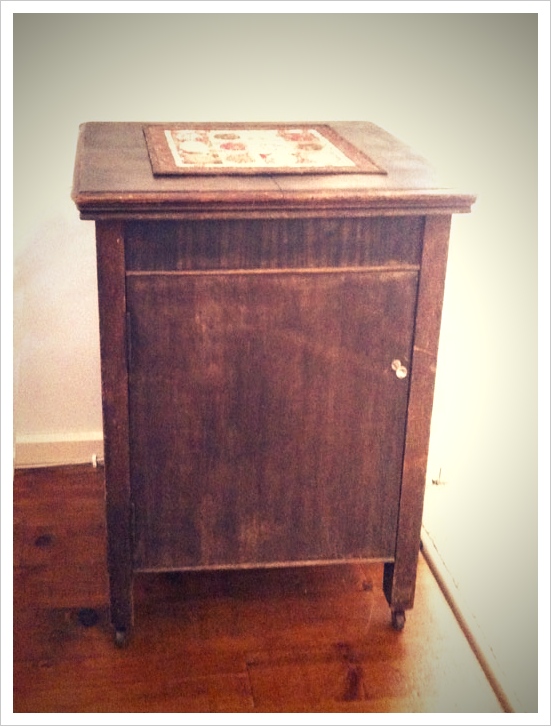 Woodwork Treadle Sewing Machine Plans PDF Plans