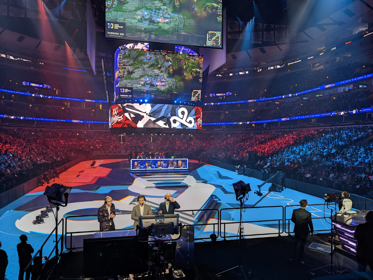 LCS at The United Center Proves Chicago and Esports Belong Together