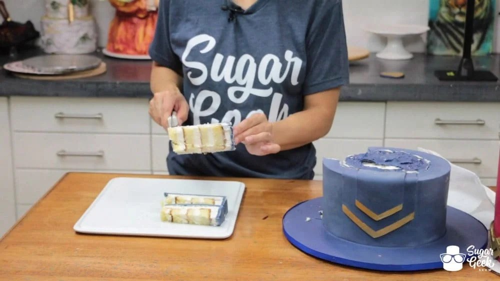 Cake Decorating Basics How to Cut Cakes Sugar Geek Show