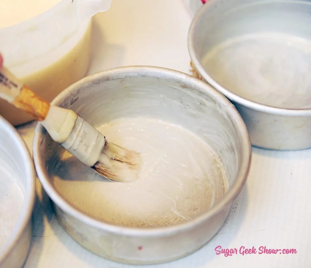 How To Decorate Your First Cake (Step By Step) + Video Sugar Geek Show