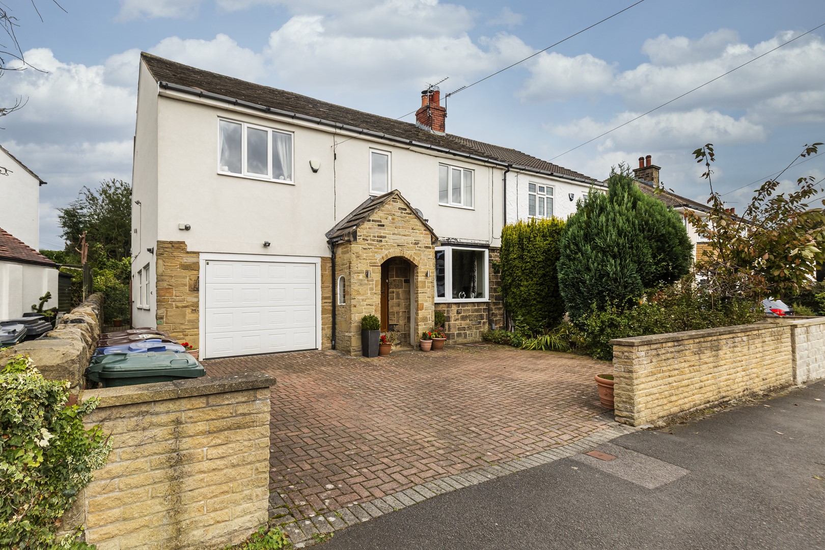 Sugdens Estate Agents Friendly Estate Agent West Yorkshire