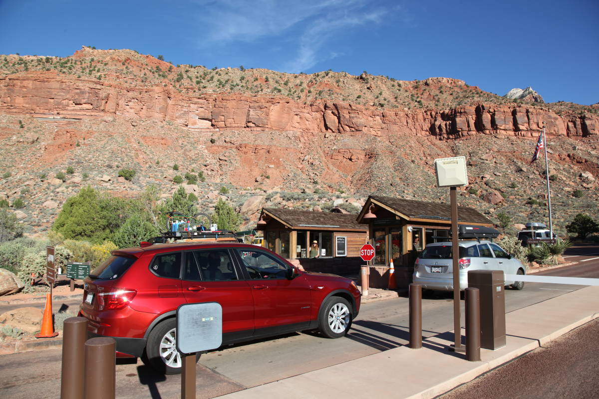 Zion National Park shuttle service reinstated due to traffic, parking