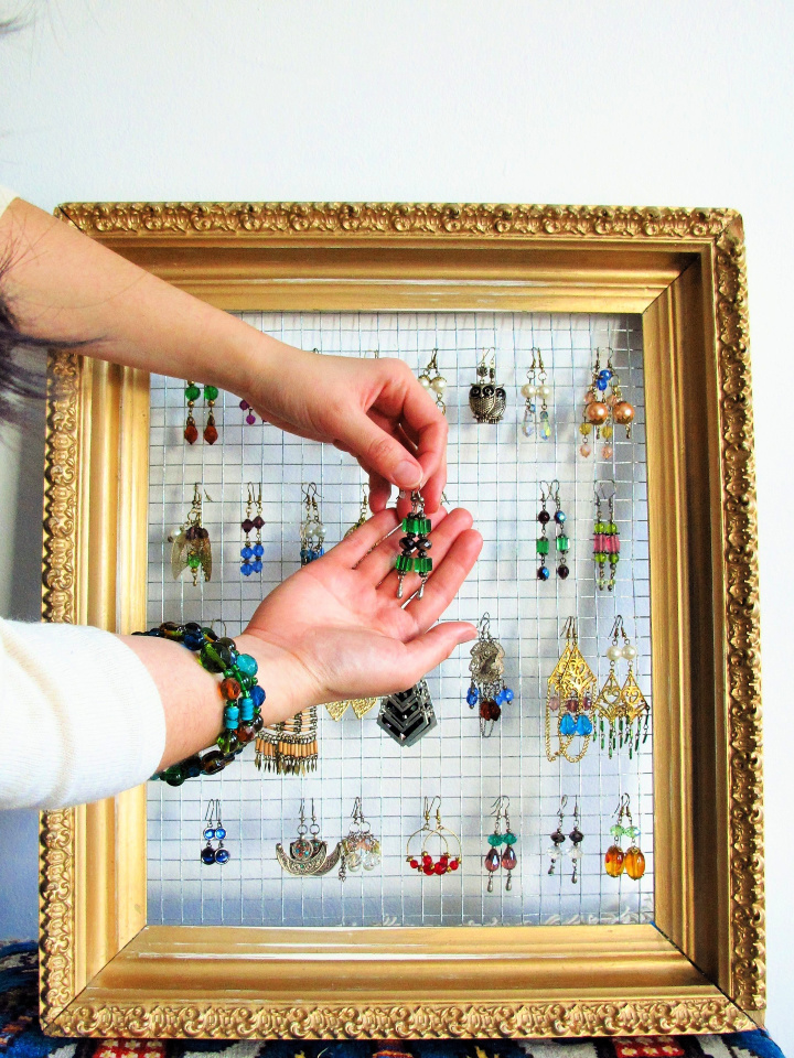25 Homemade DIY Jewelry Display Ideas Suite 101