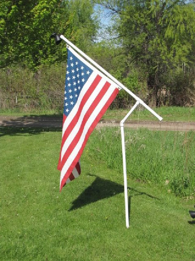 20 Homemade DIY Flagpole Plans and Ideas Suite 101