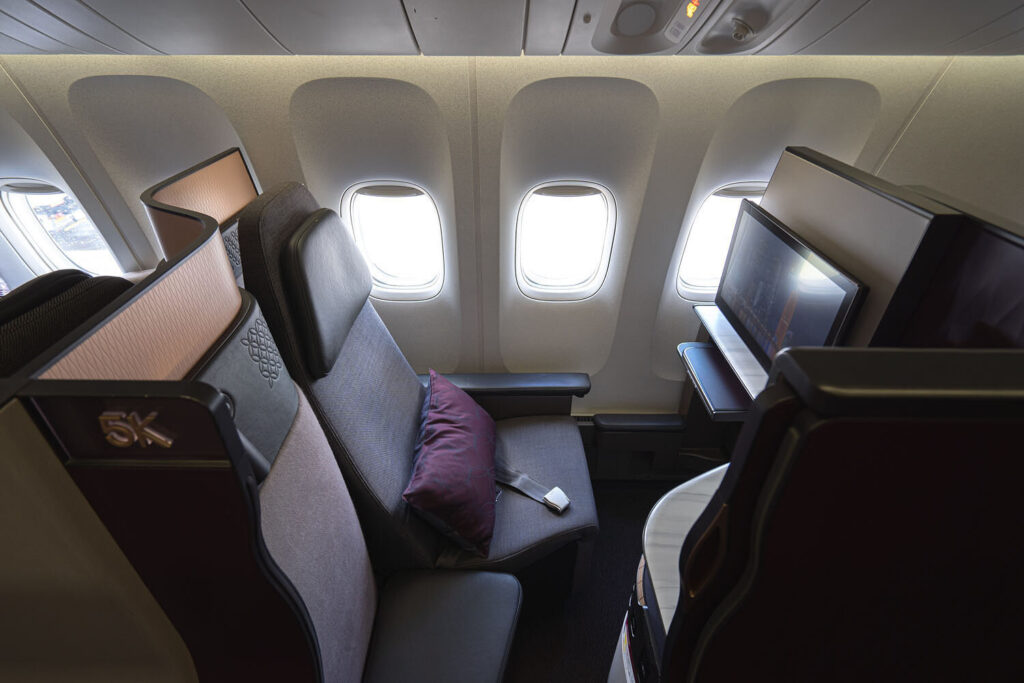 Qatar Airways Student Club Fare Discounts, Extra Baggage, Free WiFi, Status Upgrade upon