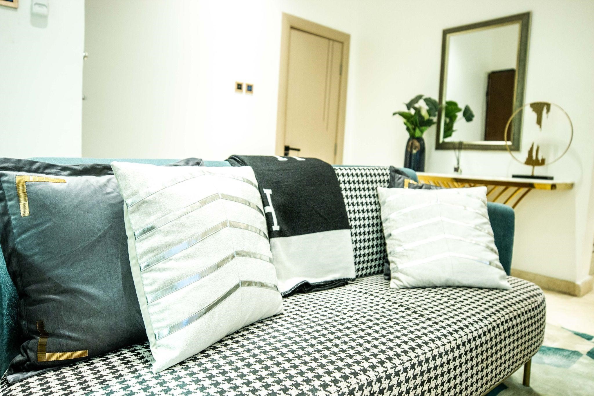 Why Ambassadors, Expats, and Business Travellers Choose Sujimoto Luxury