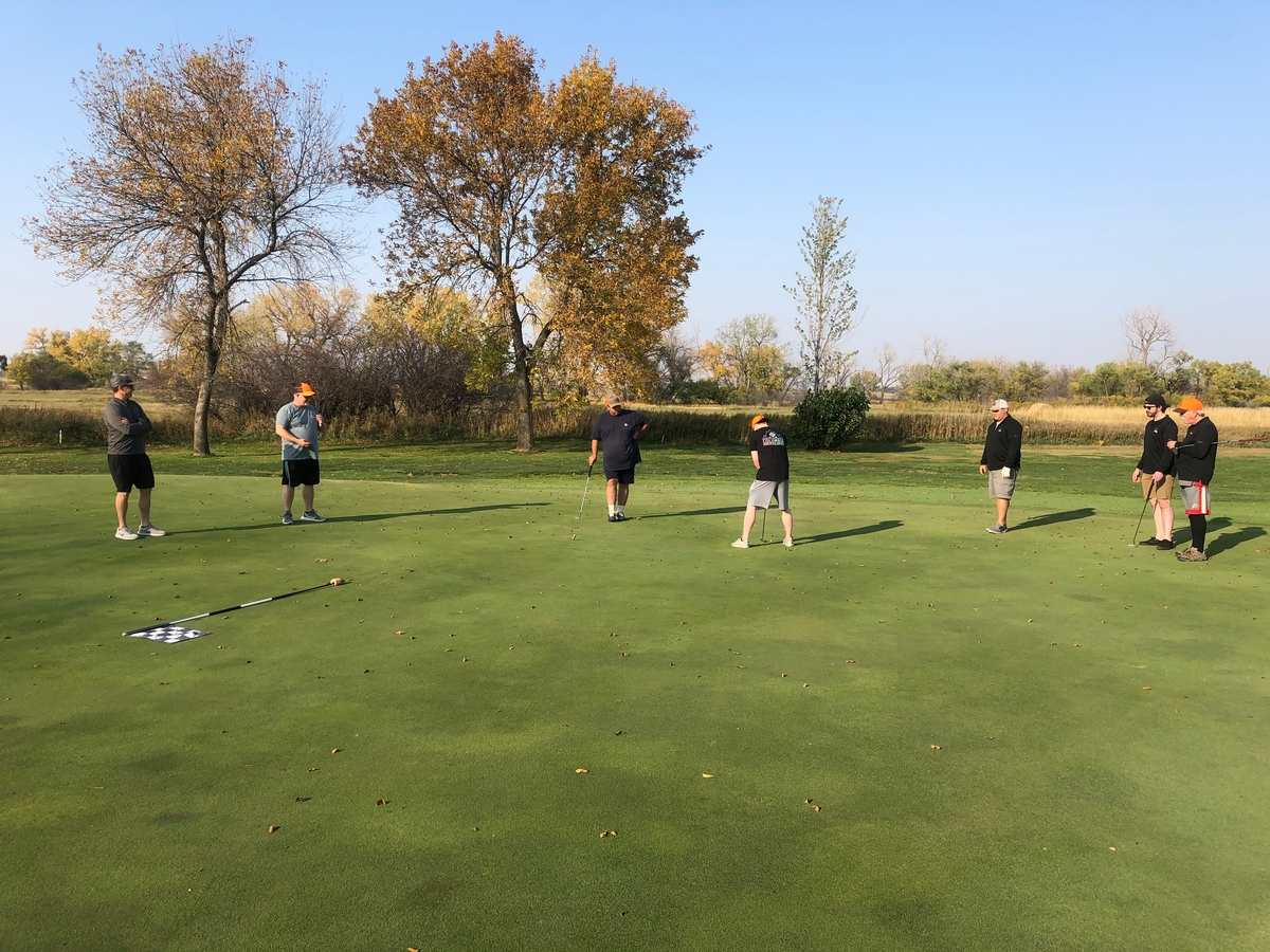 South Dakota Pheasant Hunts Sully Flats Hunt Club