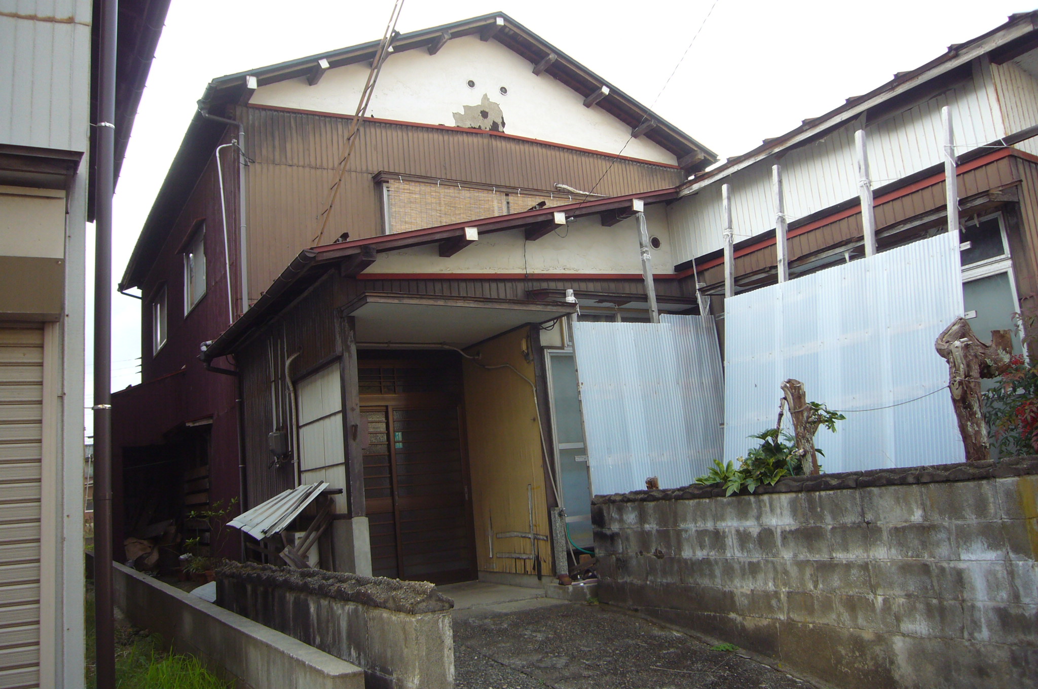 見附市公式中古住宅紹介サイト｜【売買】S43（大幅値下げ!!（令和2年1/15更新）閑静な住宅街の一軒家。広い物置はリノベーションしやすく