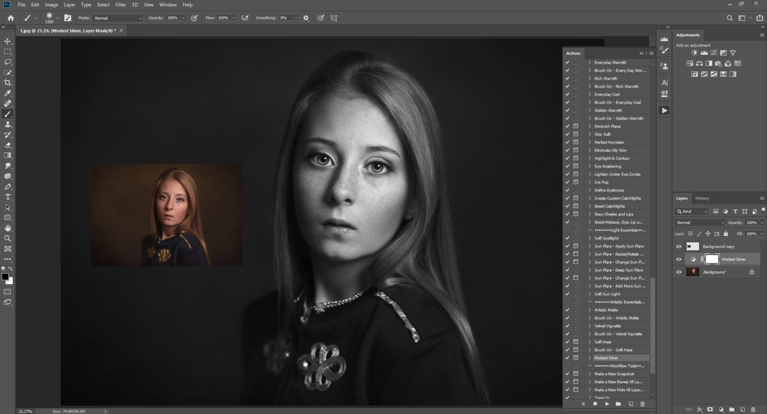 How to Create Amazing Black and White Photos in SUMMERANA