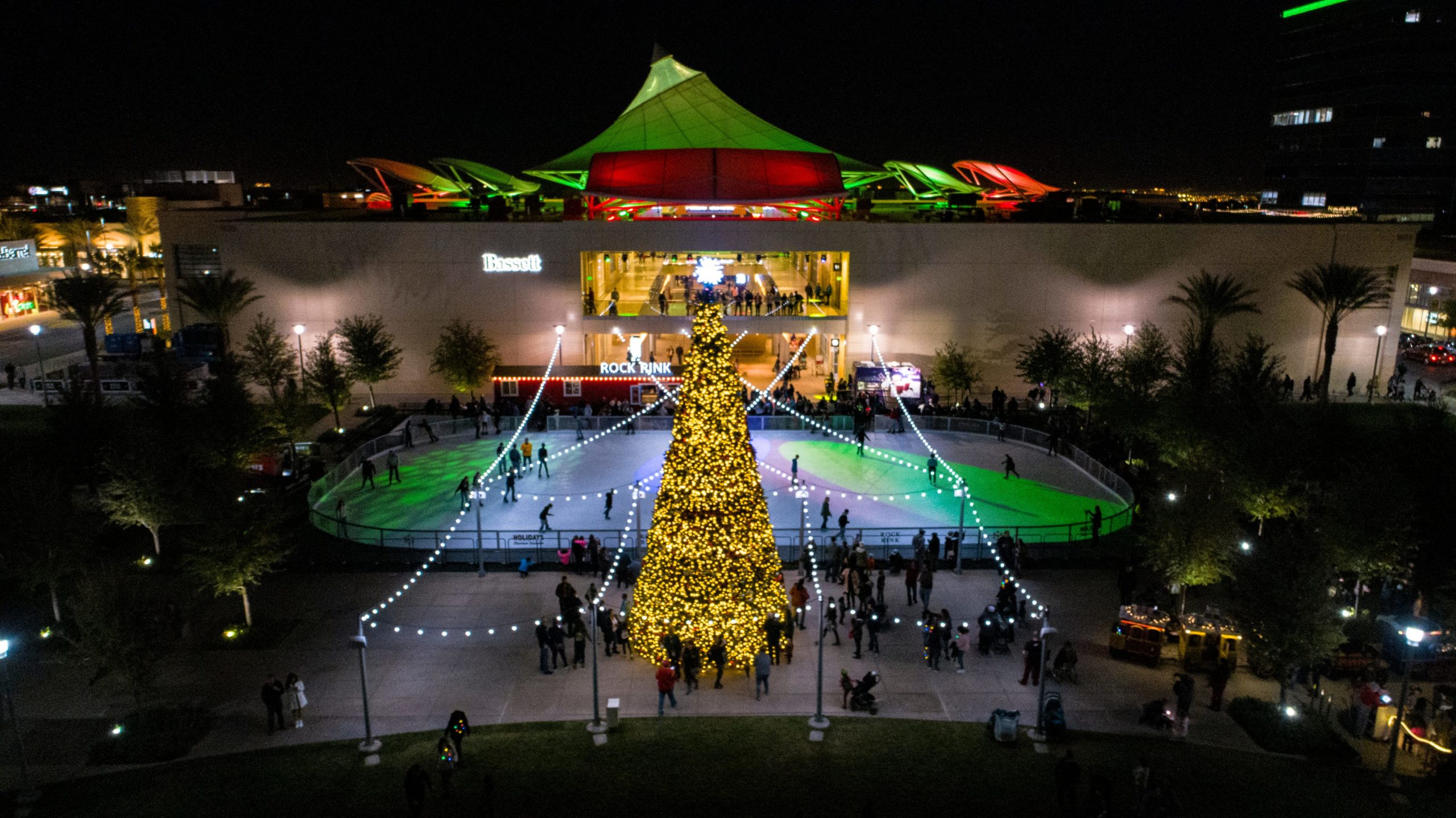 Downtown Summerlin Kicks Off 2021 Holiday Season Summerlin