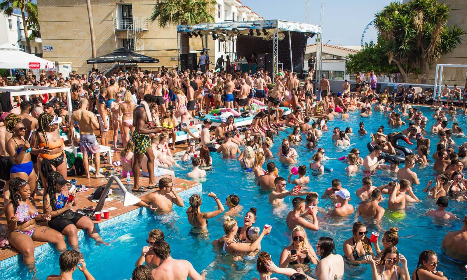 Summer Takeover Gallery Summer Jobs Abroad 2021 Summer Work Abroad