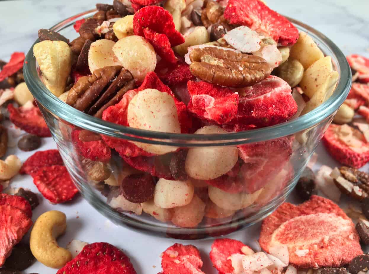 Keto Trail Mix Recipe (Low Carb Trail Mix) • Summer Yule Nutrition and