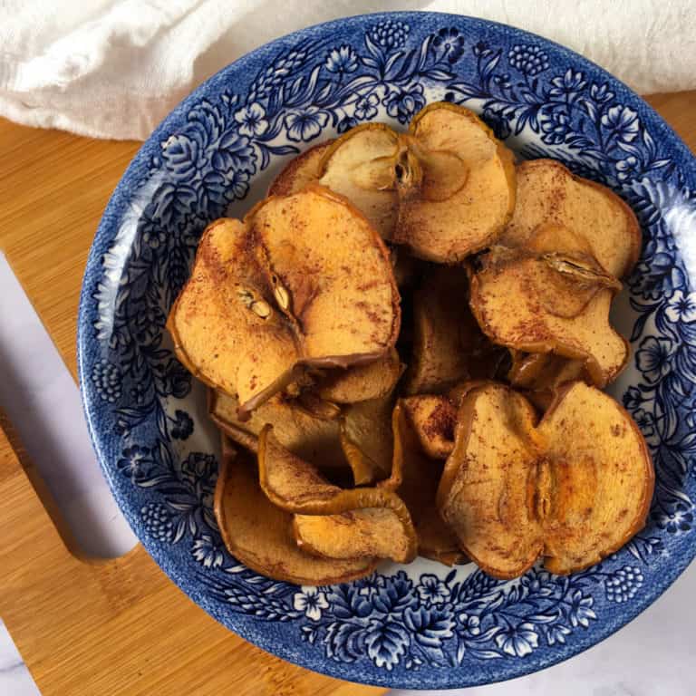 Dehydrated Cinnamon Apples (Dehydrated Cinnamon Apple Chips)