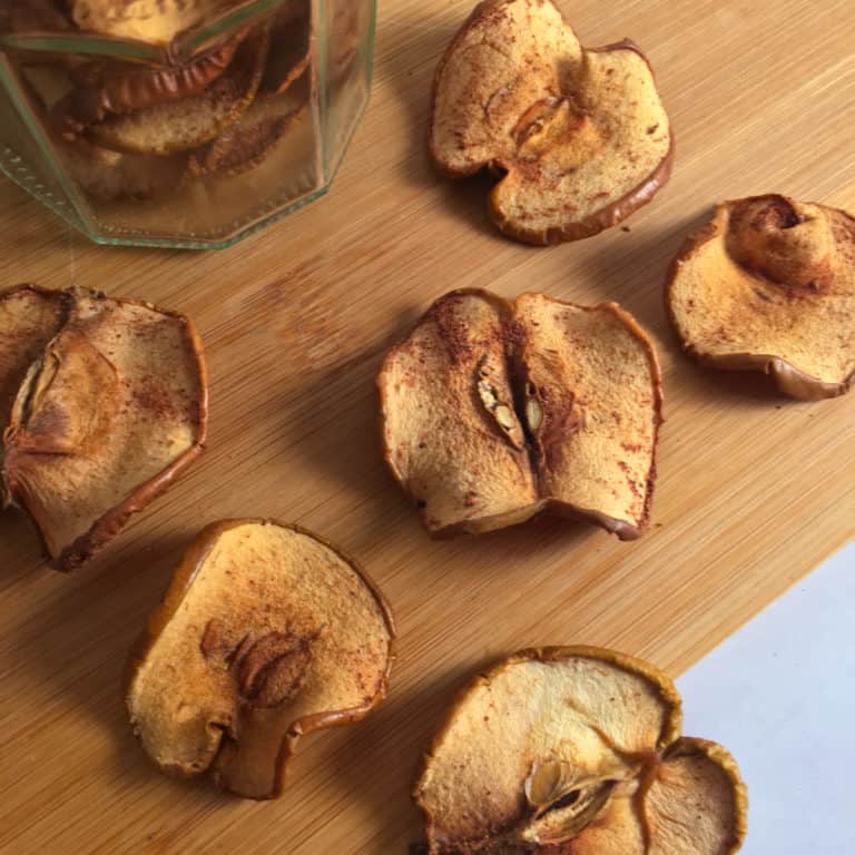 Dehydrated Cinnamon Apples (Dehydrated Cinnamon Apple Chips)