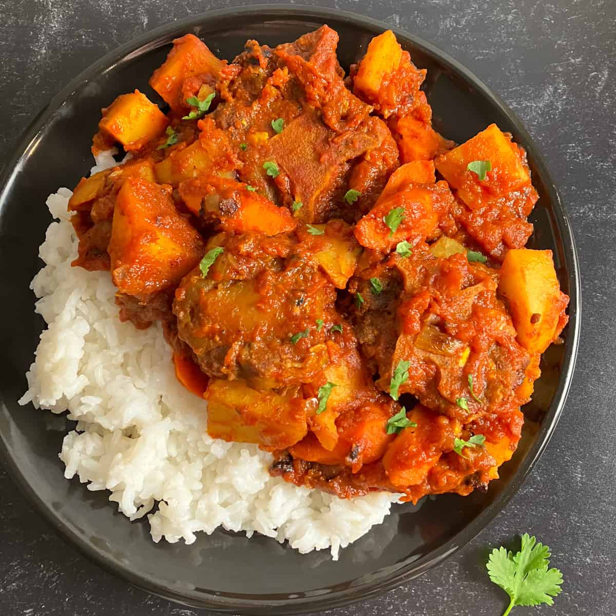 Curry Oxtail Recipe (Jamaican Curried Oxtails)