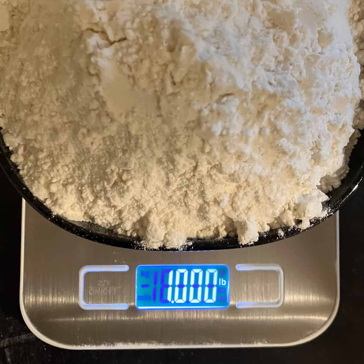 How Many Cups in a Pound (Cups to Lbs)