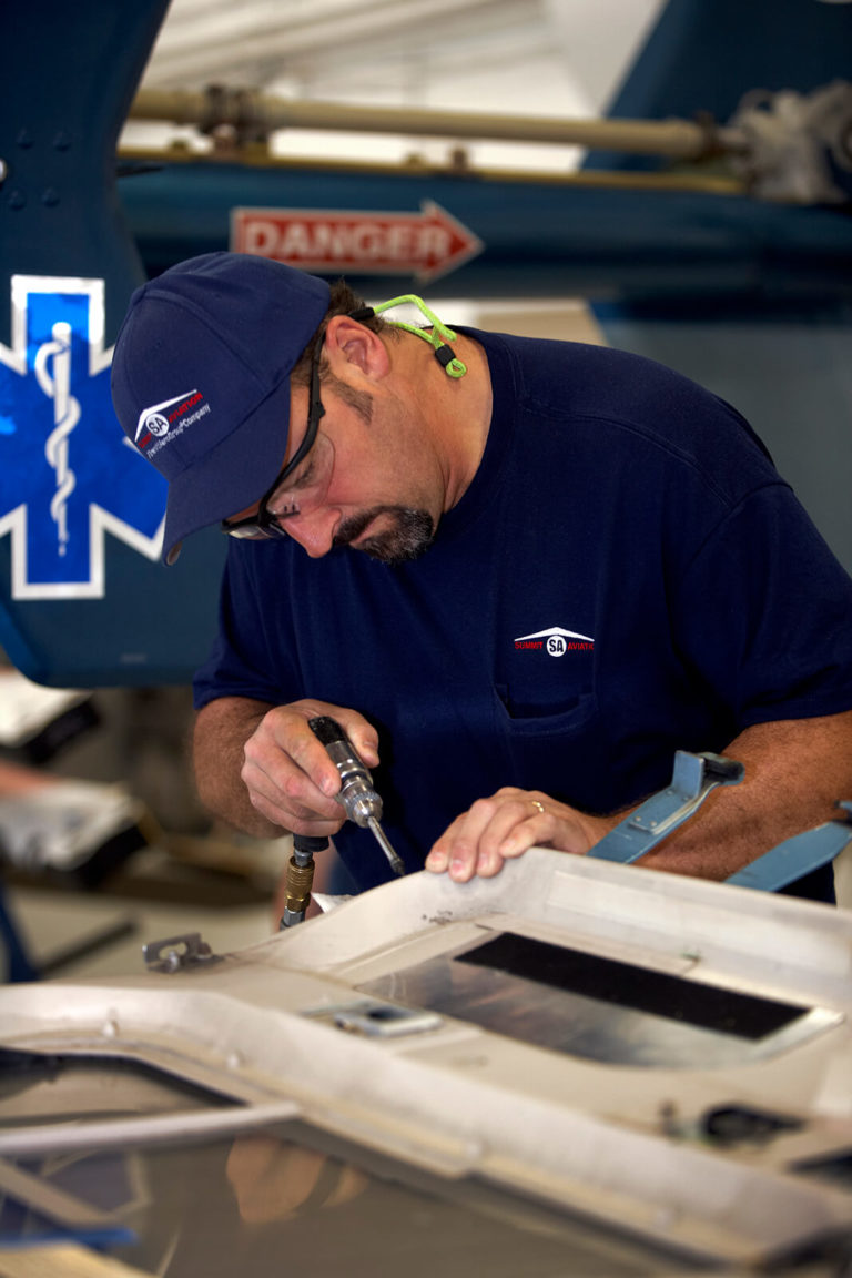 How To Write A Helicopter Mechanic Resume: Get Hired In A Hurry!