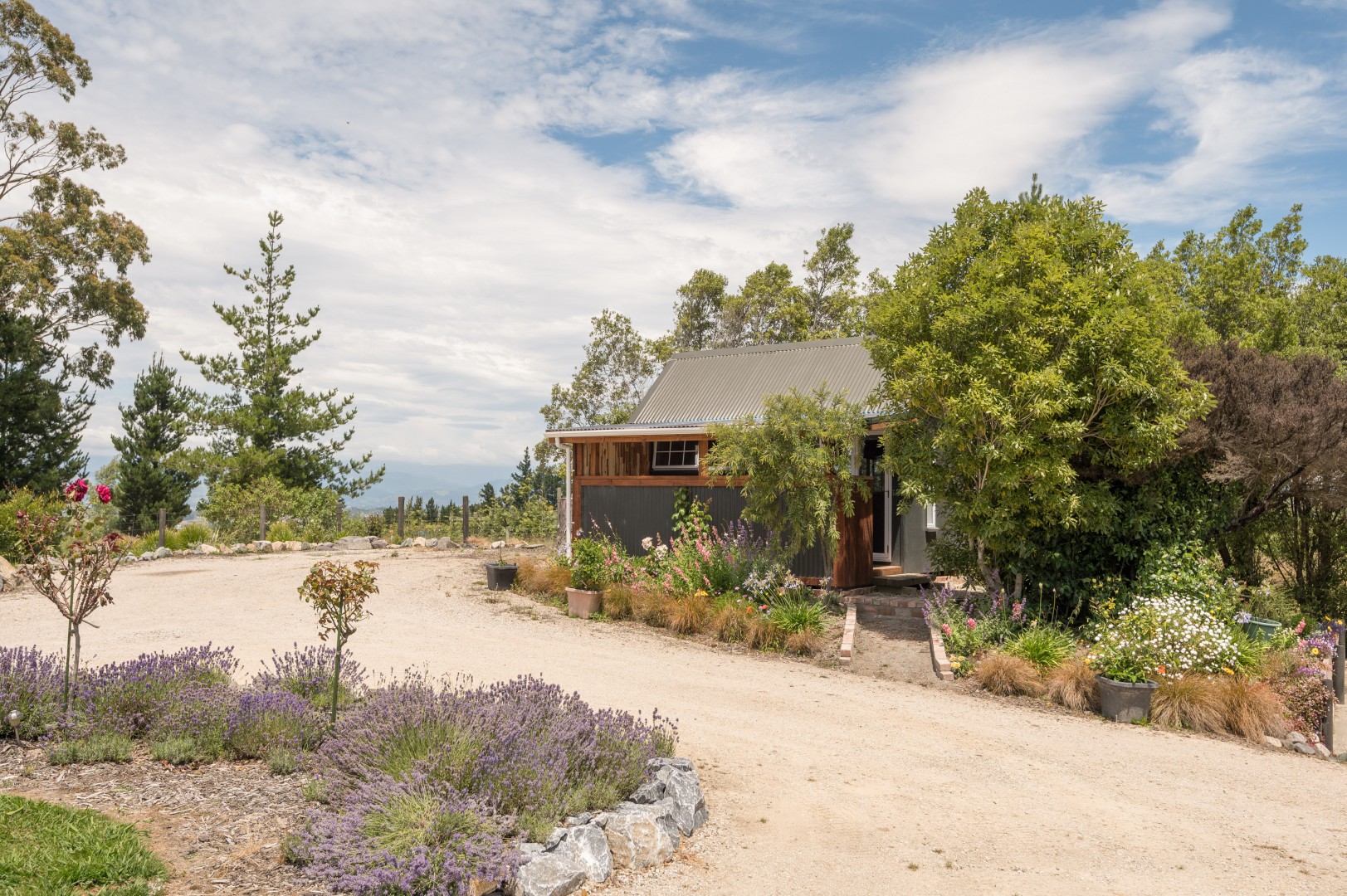 Country Style Living With Potential