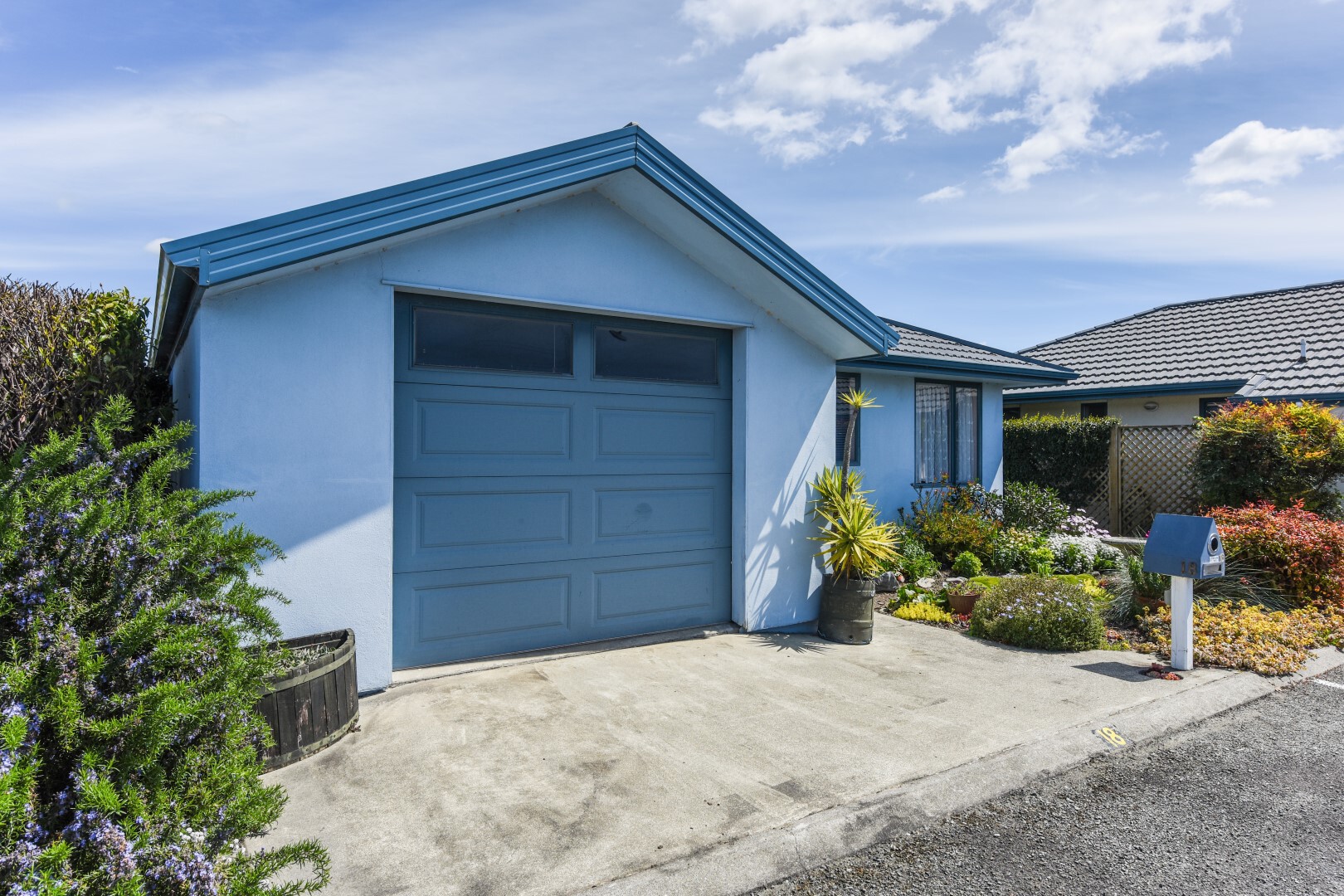 Spacious Living in Waimea Village