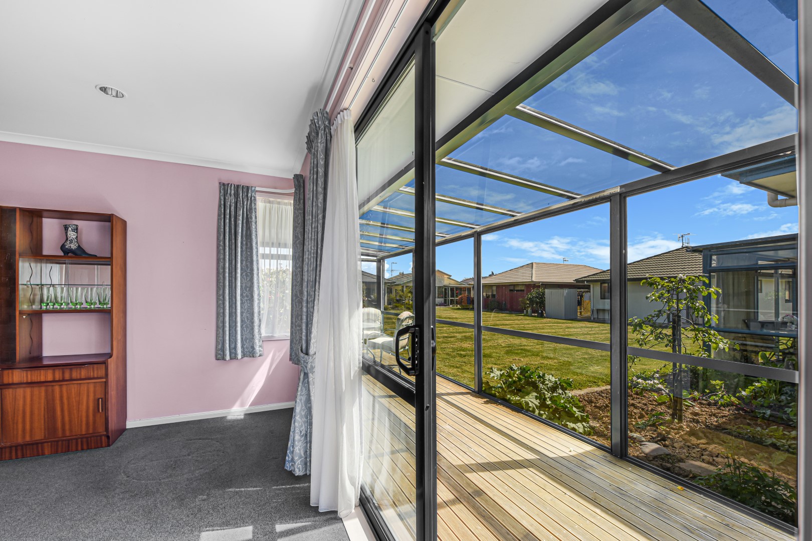 Spacious Living in Waimea Village