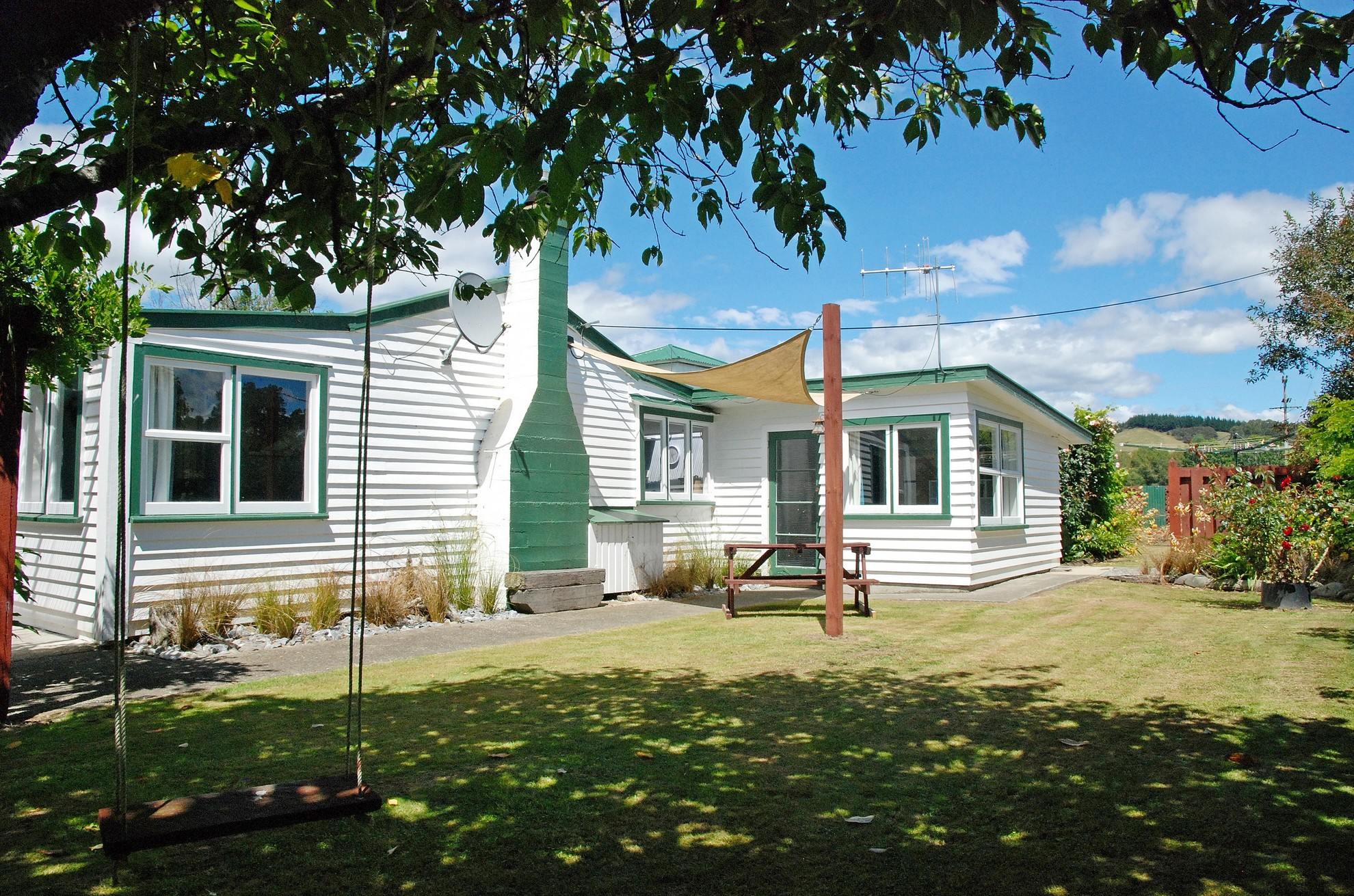 Tranquil Country Cottage