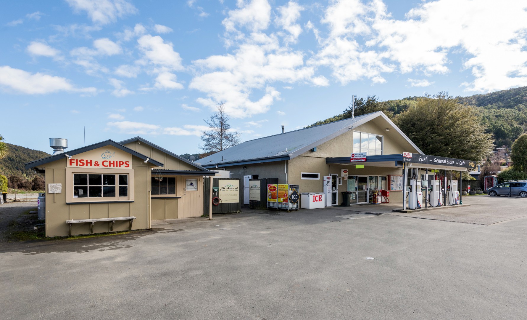 St Arnaud Store, Fuel & Takeaways