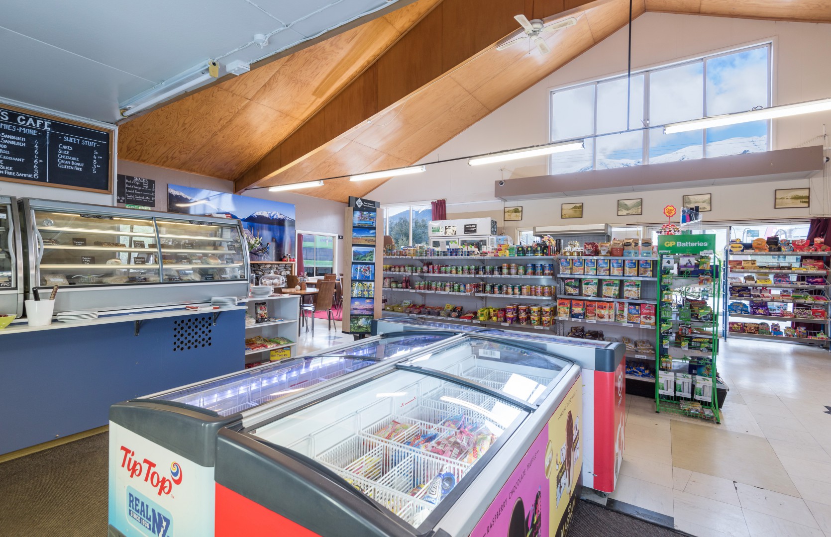 St Arnaud Store, Fuel & Takeaways