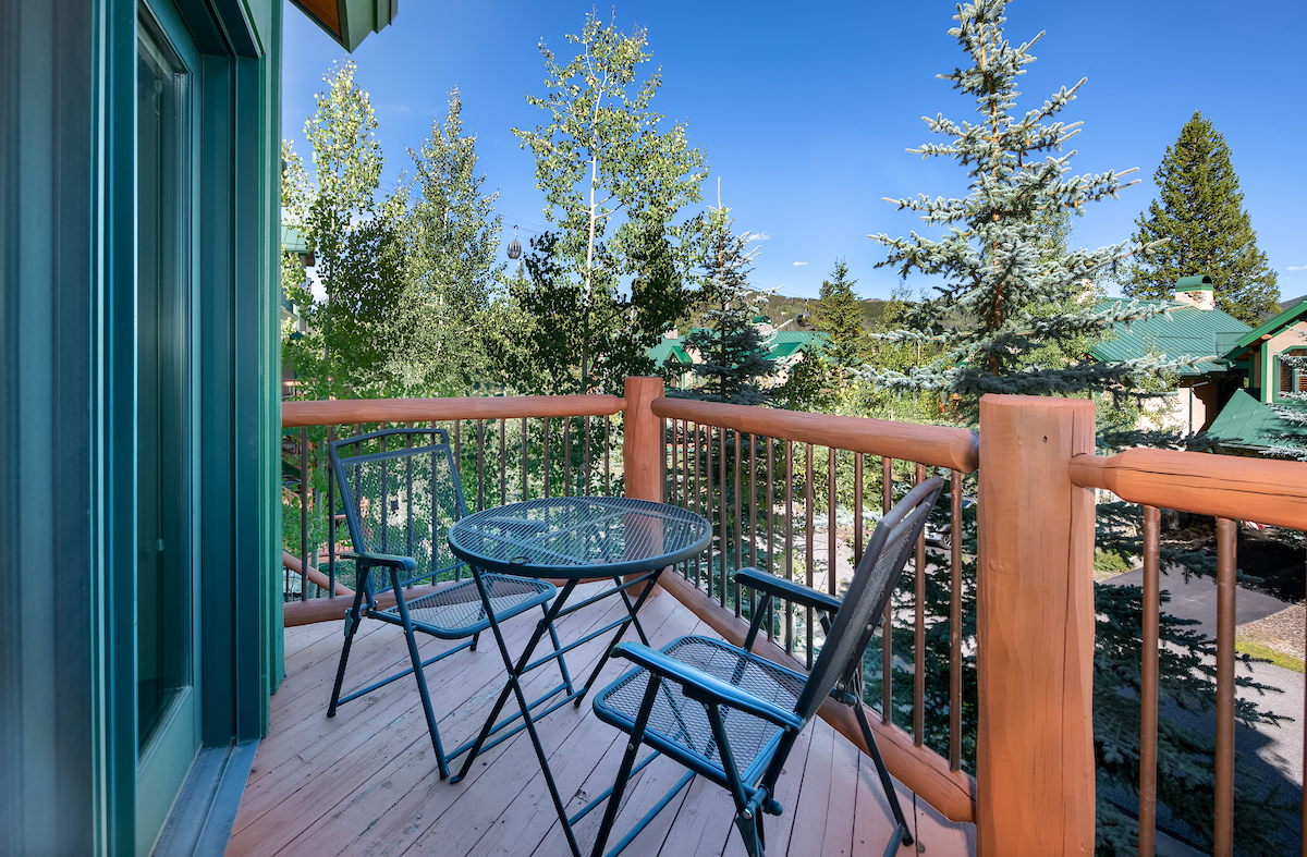 Woods Townhomes Summit Mountain Rentals