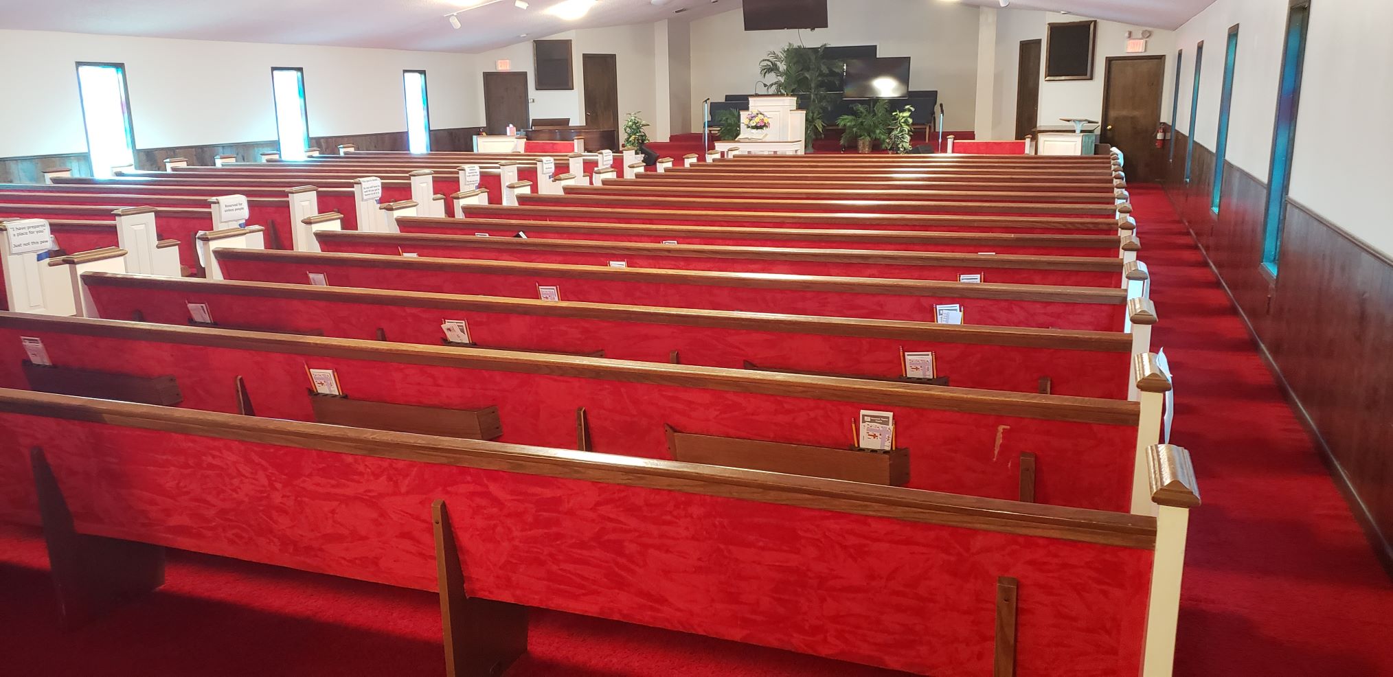 Used Pews for Sale by a church. Free Listings Summit Seating For