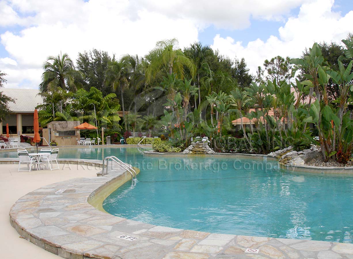 MAGNOLIA FALLS at FALLING WATERS Real Estate NAPLES Florida Fla Fl