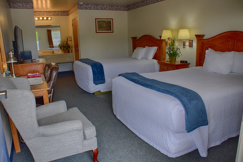 Double Queen Sun Country Inn Motel in Mena Arkansas