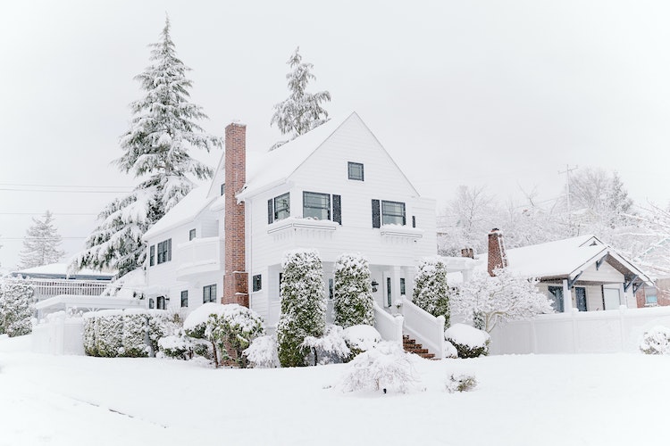 How to Sell a House in Fall or Winter Sundae