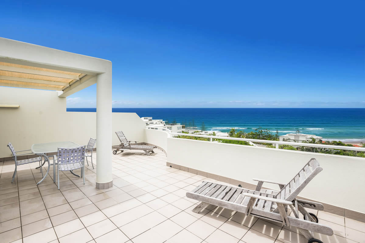 Panoramic Ocean View Apartment 12 Sundancer Holiday Apartments