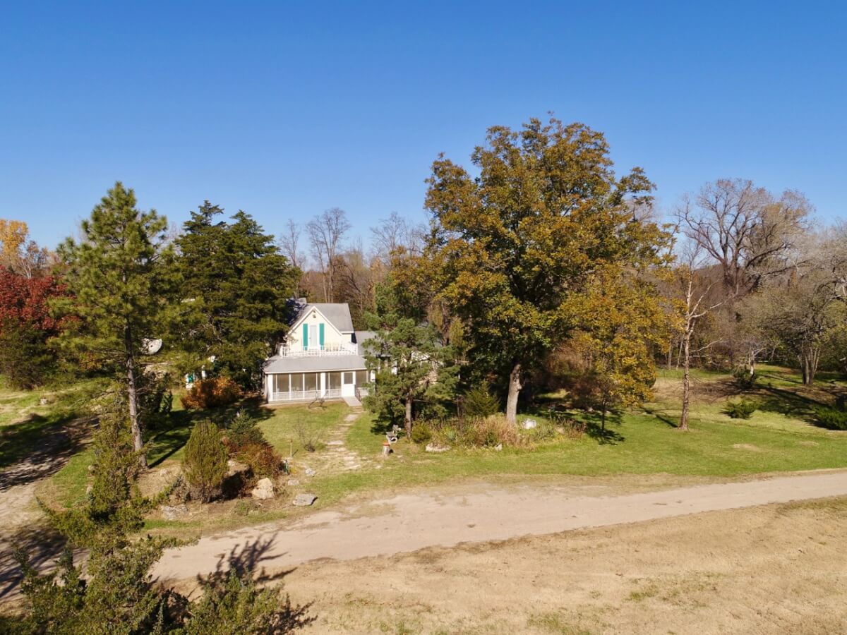 Deerfoot Farm, Douglass Kansas Sundgren Realty Inc