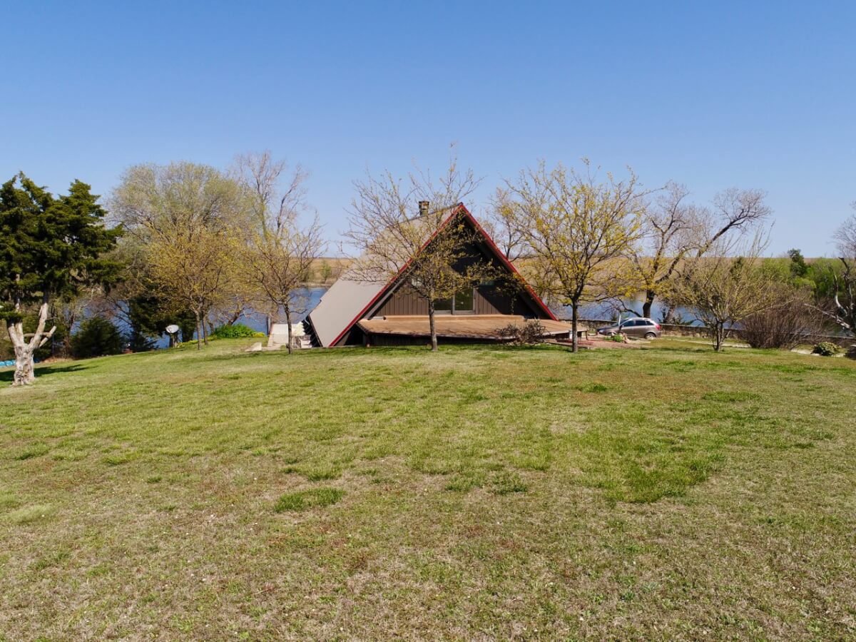 Kansas Flint Hills Cabin & Lake For Sale Sundgren Realty Inc