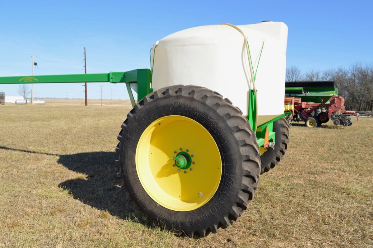 Farm Machinery Auction Near Benton Sundgren Realty Inc