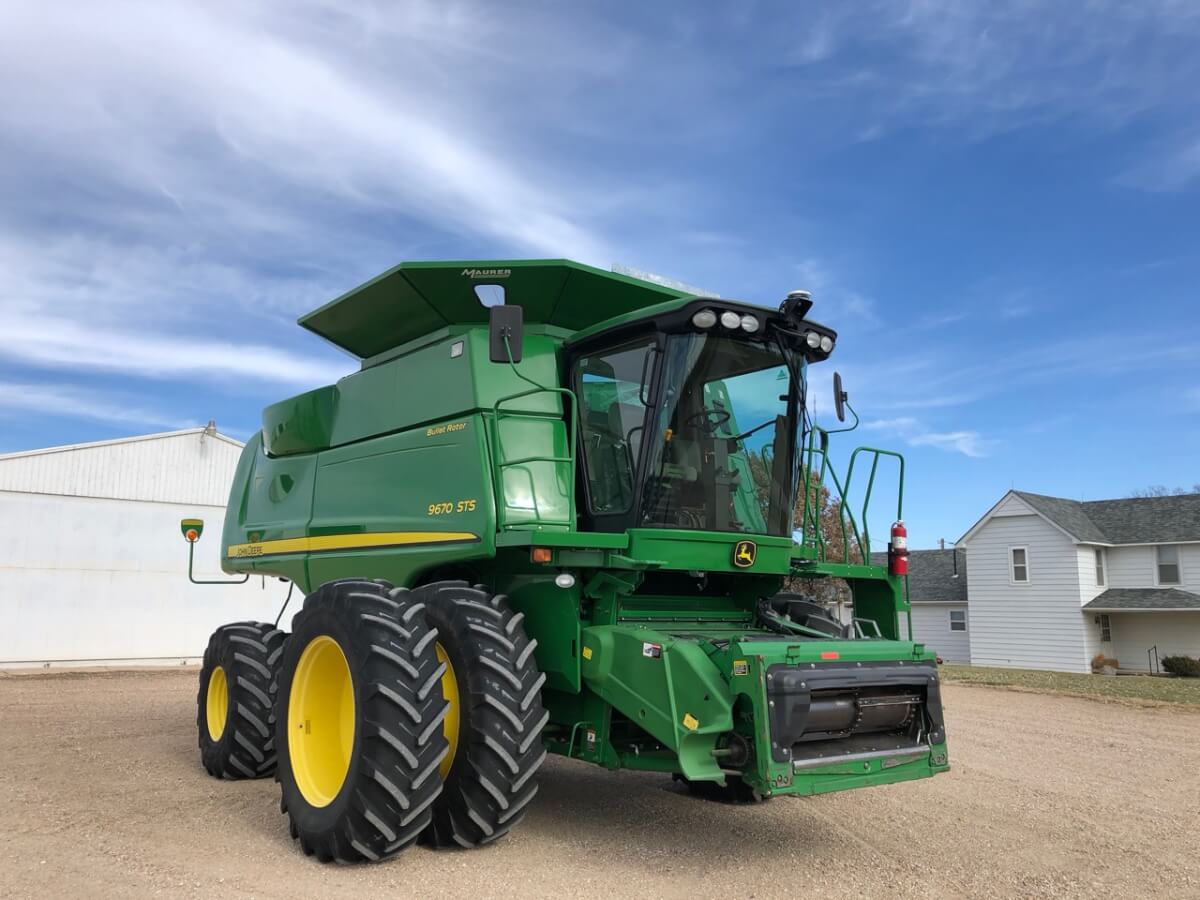Farm Machinery Auction Near Benton Sundgren Realty Inc