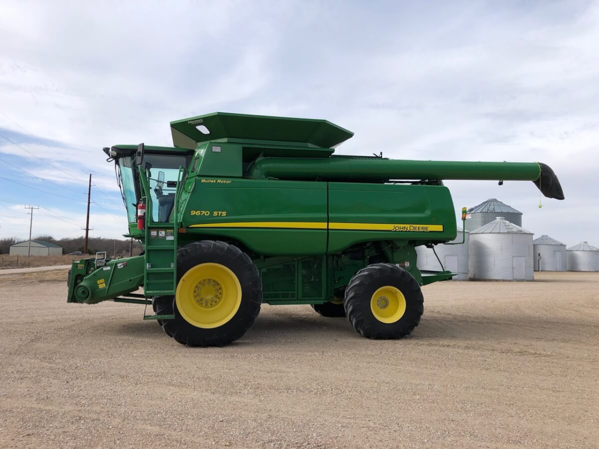 Farm Machinery Auction Near Benton Sundgren Realty Inc