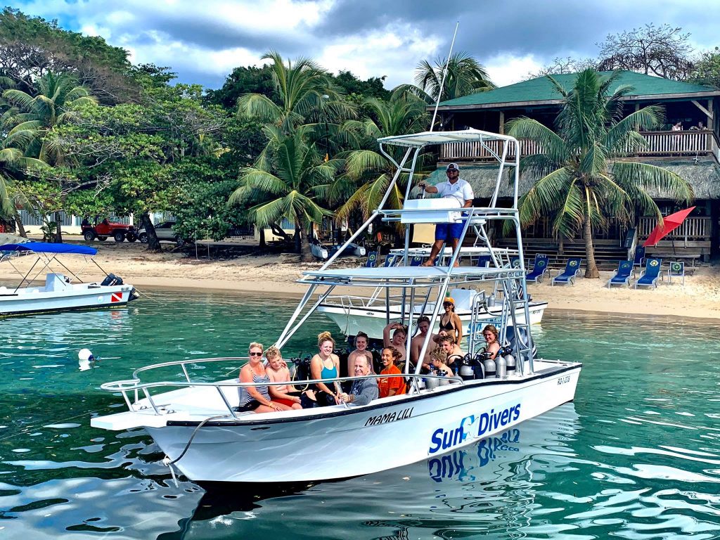 Roatan Dive Center Custom Boats Sun Divers Roatan