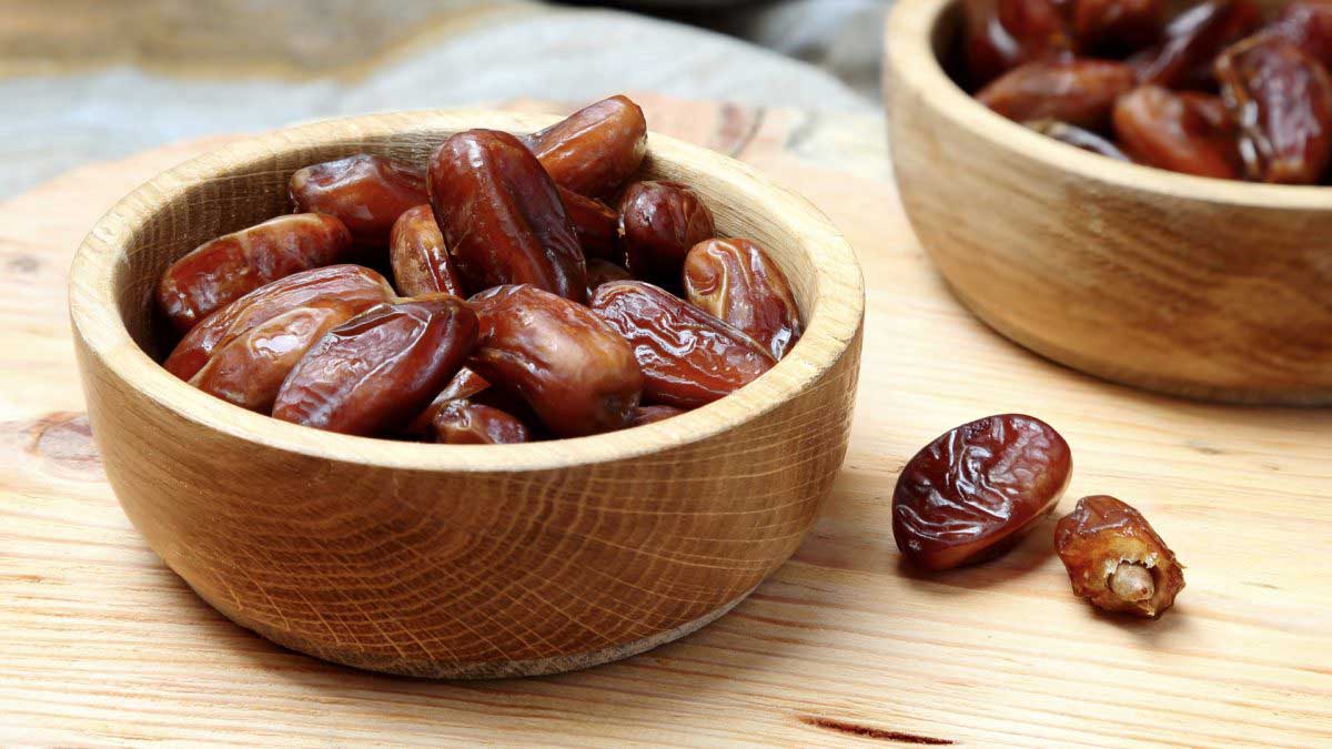 Dates Nutrition Facts ( With Complete Infographic!) Sunexport