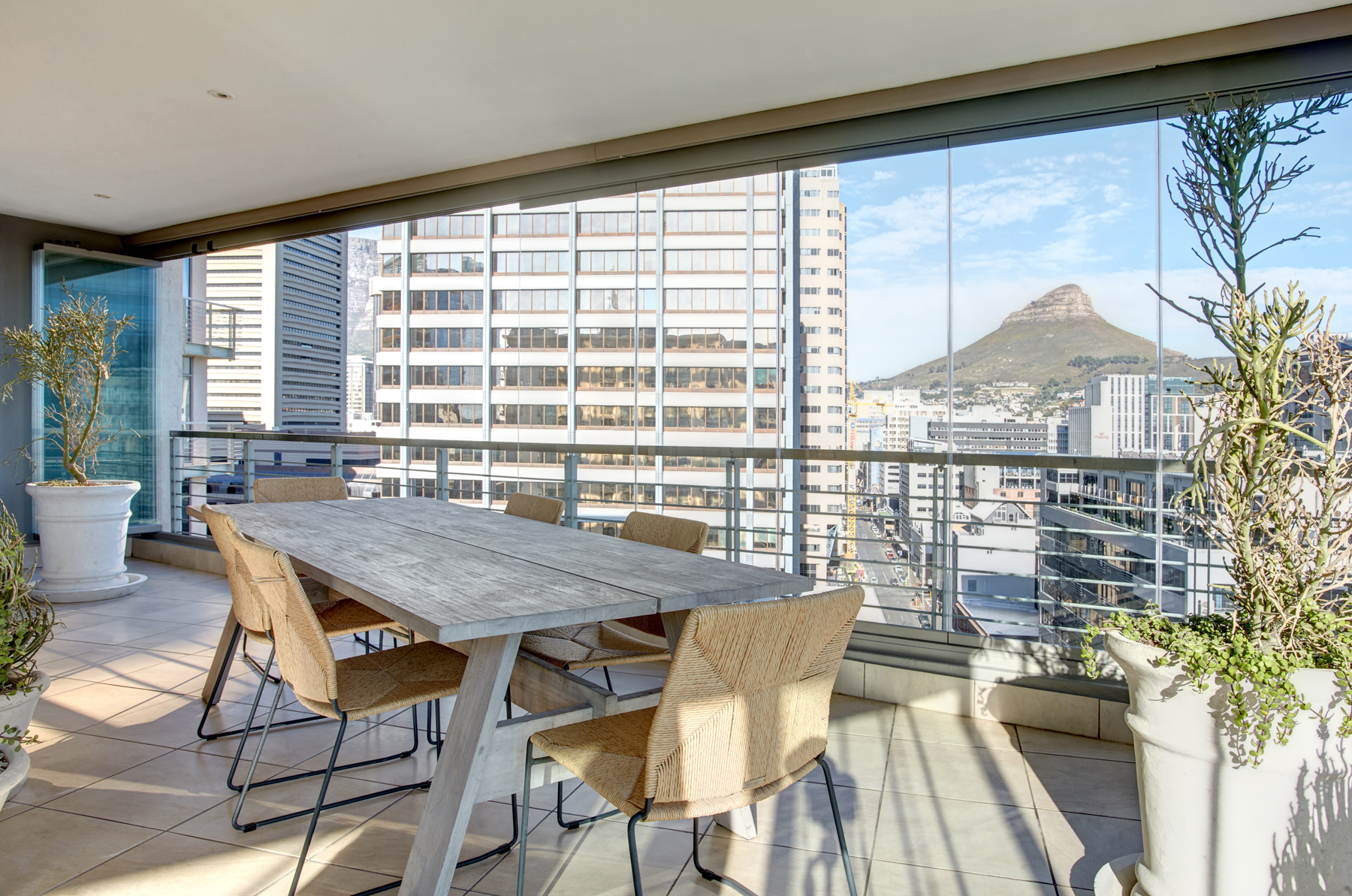 Stacking Doors SUNFLEX SA Icon Building in Cape Town CBD