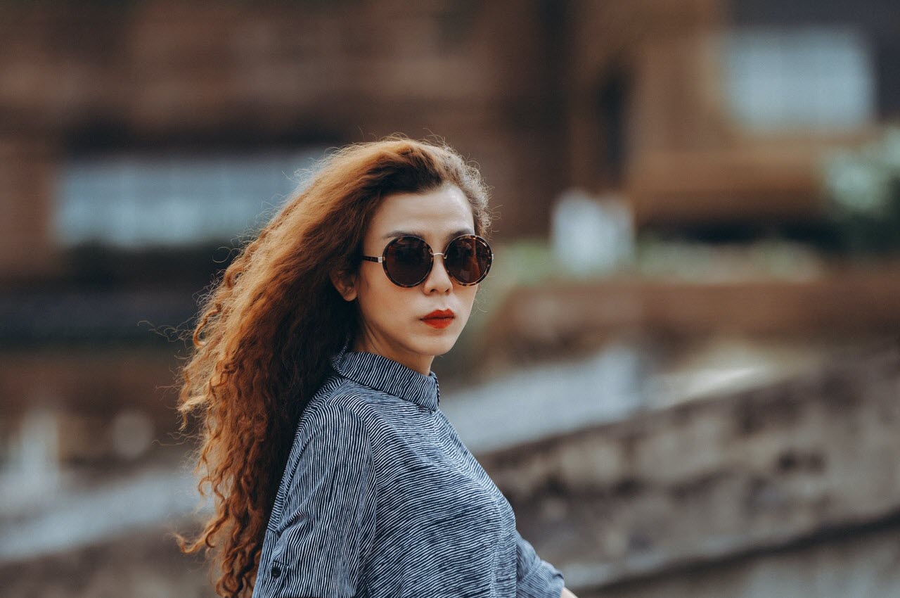 Do You Have To Wear Sunglasses Indoors After Lasik? Sunglass Selector