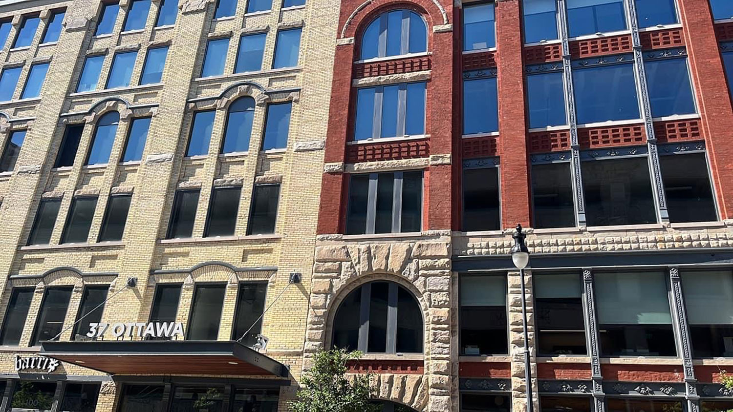 Premier Window Cleaning Services in Detroit, Grand Rapids, Muskegon