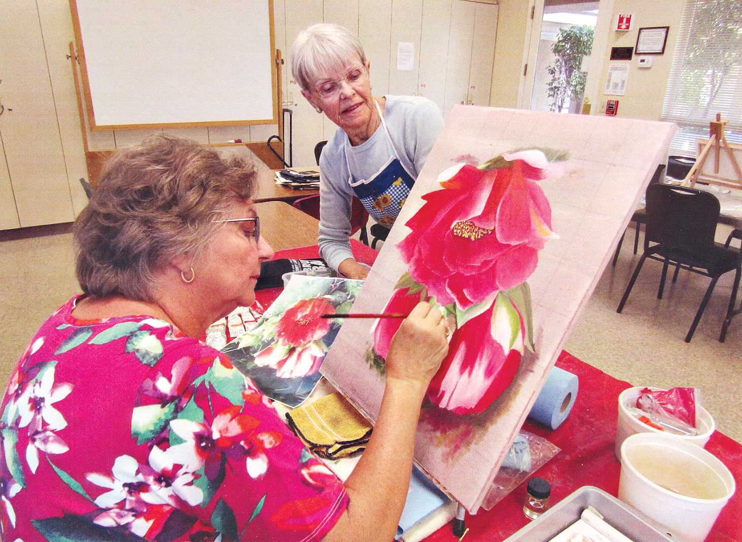 Join the oil painting class Wednesdays in the Oakwood Art Room Sun Lakes Splash