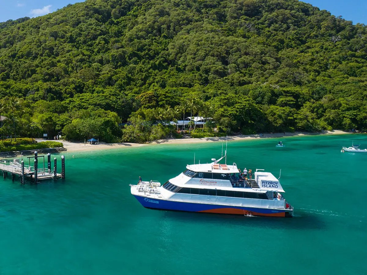Fitzroy Island Day Trips & Ferry Sunlover