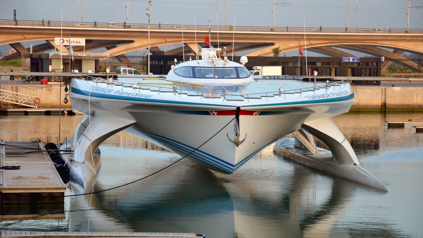 Understanding Motor Boat Engine Types: Gas vs. Diesel