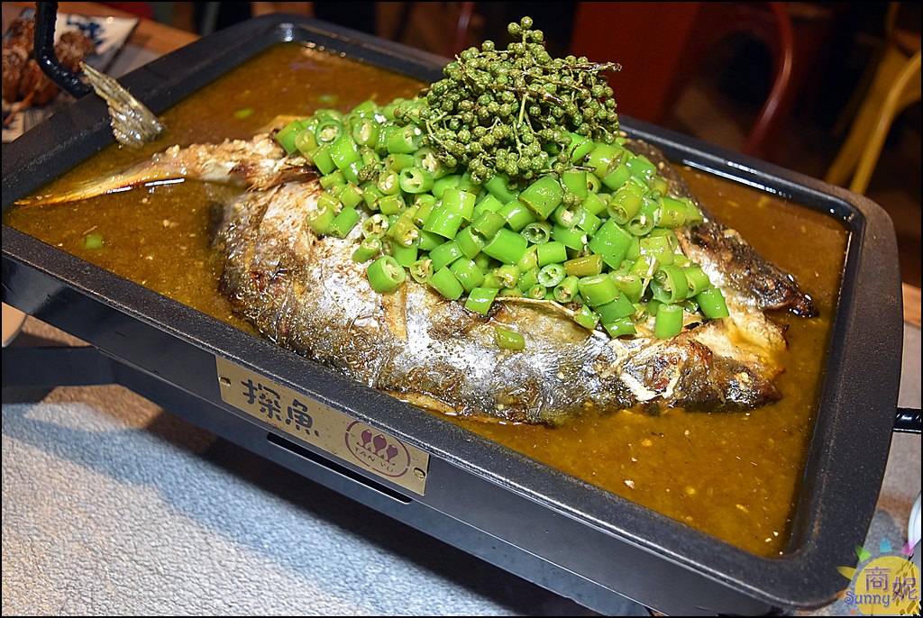 台中最文藝烤魚餐廳。探魚。大陸連鎖品牌在台唯一分店。份量多用料紮實CP值比較高 商妮吃喝遊樂