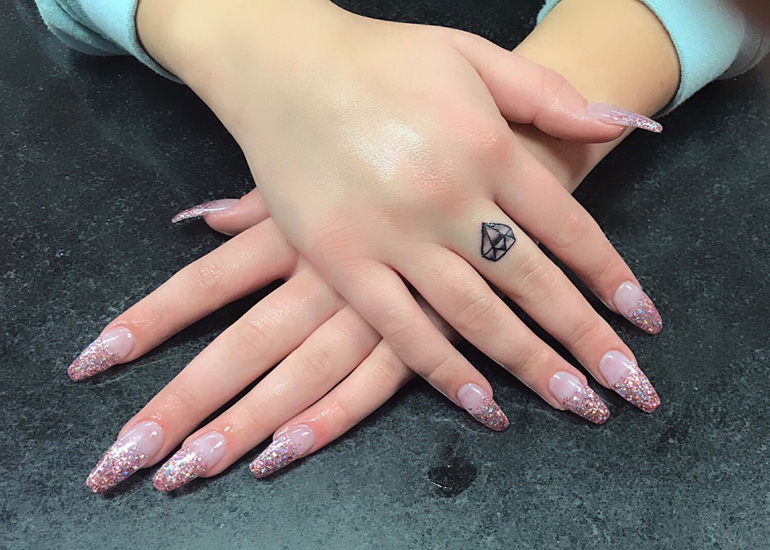 Sunny Nails Aurora